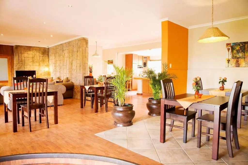 Cap Ou Pas Cap Guesthouse Gordonʼs Bay Couette-café