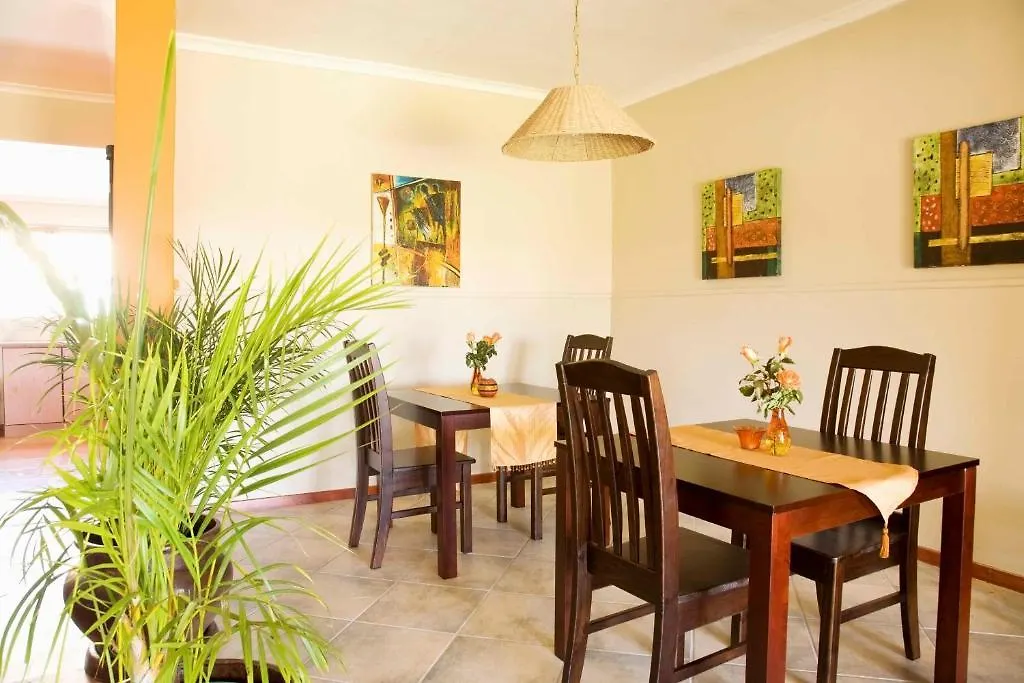 Cap Ou Pas Cap Guesthouse Gordonʼs Bay